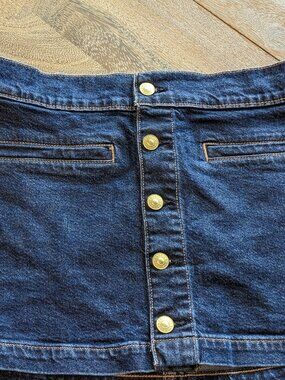 American Eagle Dark Wash Button Up 2 Faux Front Pocket Jean Denim Skirt, Size 10